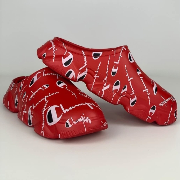 Champion super meloso warped logo graphic scarlet  slides crocs 11.5/12 NWOB - Picture 1 of 16
